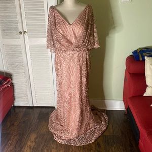 (Size 16W) Beautiful beaded serene hill dress